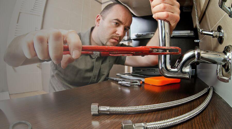 Local expert plumbing services in Collins, MS